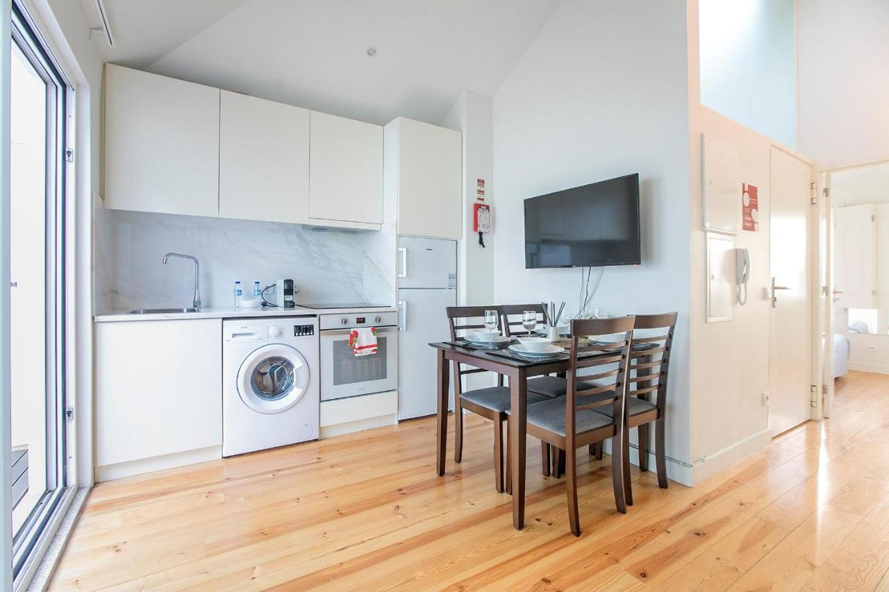Lovelystay - Cozy 1Br In Santa Catarina W/ Balcony Porto Exterior foto